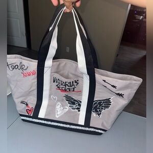 Victoria's Secret Black and Gray Graphic‎ Tote